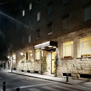 https://regencia-colon.topbarcelonahotels.com